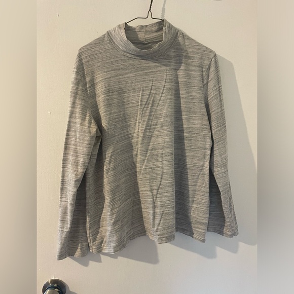 Light grey turtle neck, petite large - Picture 1 of 3